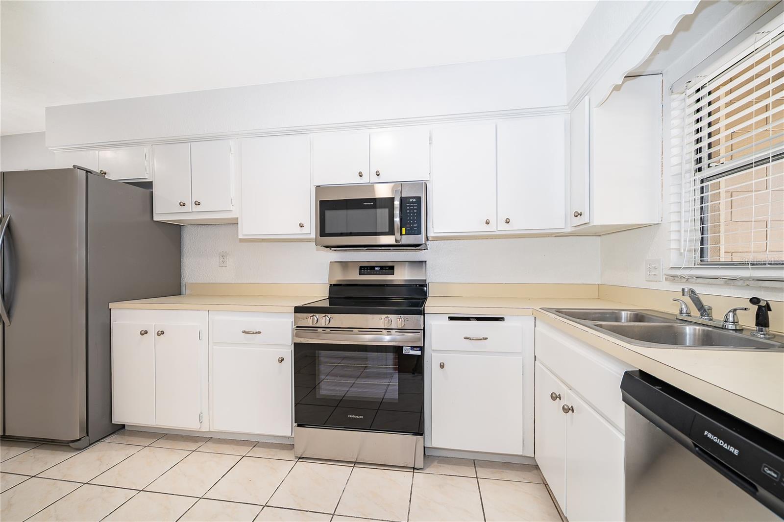 4707 PINELLAS DR, ORLANDO, FL, 32812