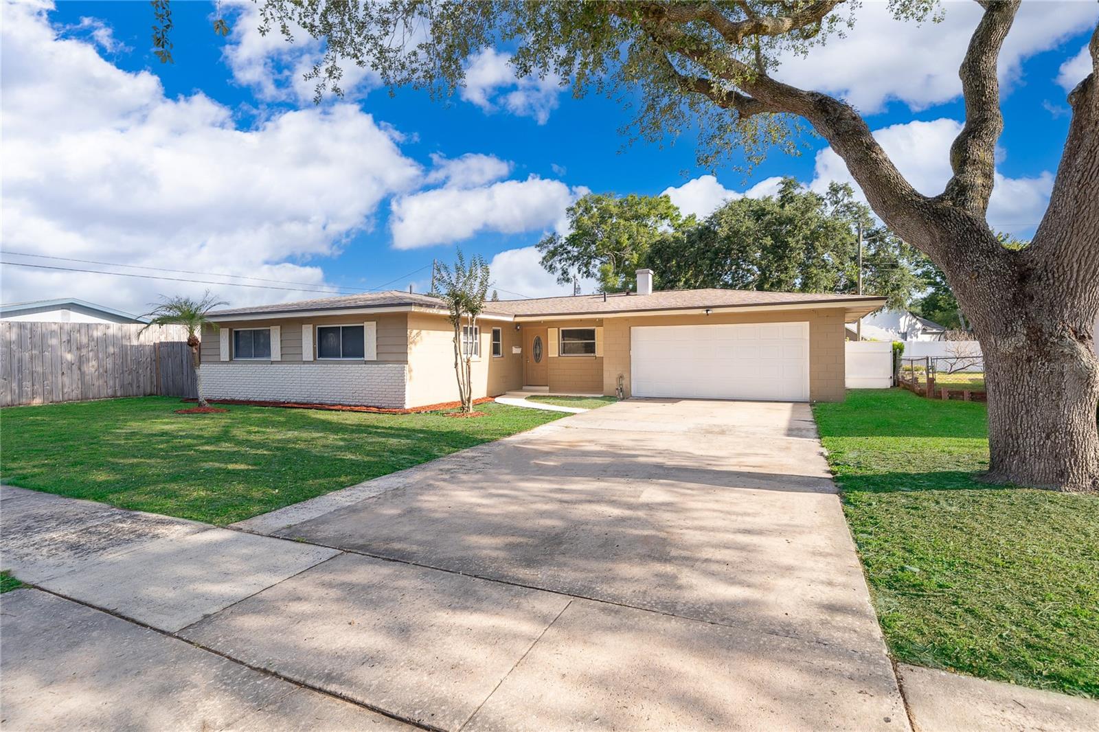 4707 PINELLAS DR, ORLANDO, FL, 32812