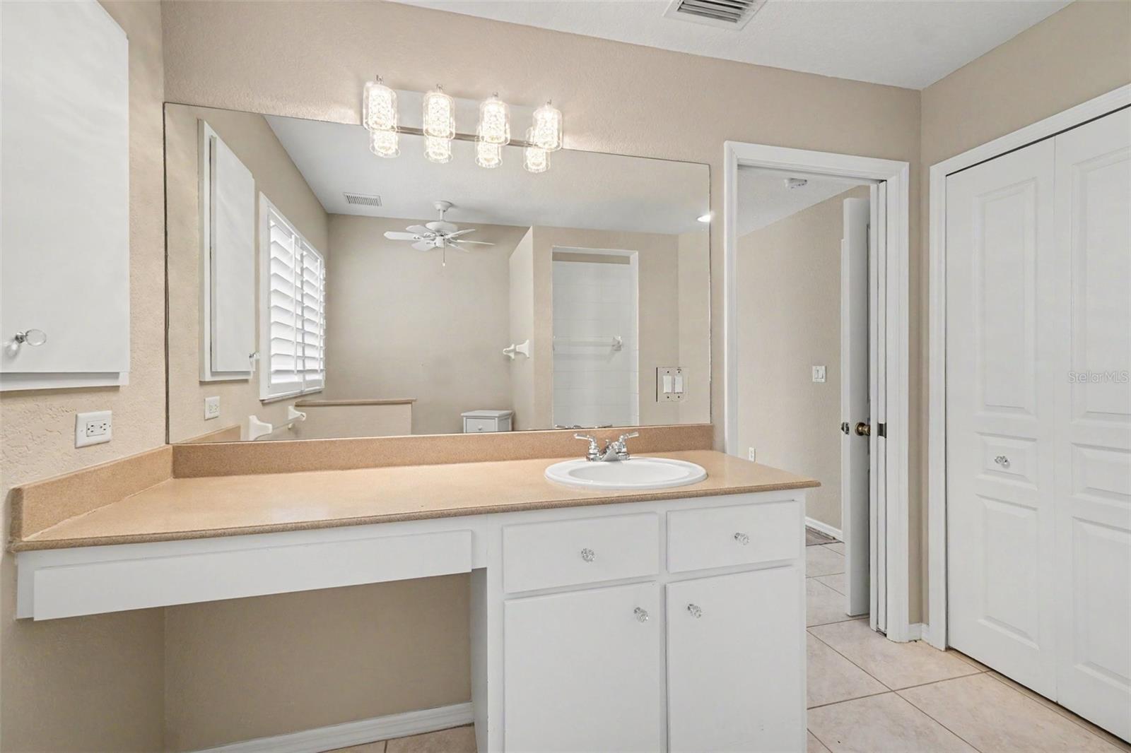 369 SALVADOR DR, PUNTA GORDA, FL, 33983