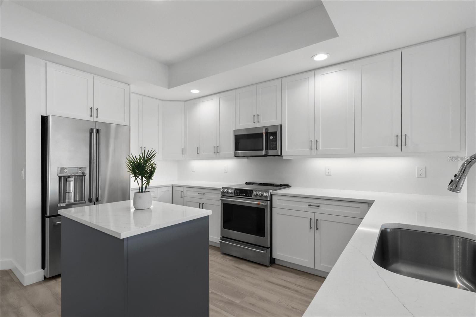 125 ISLAND WAY #403, CLEARWATER, FL, 33767