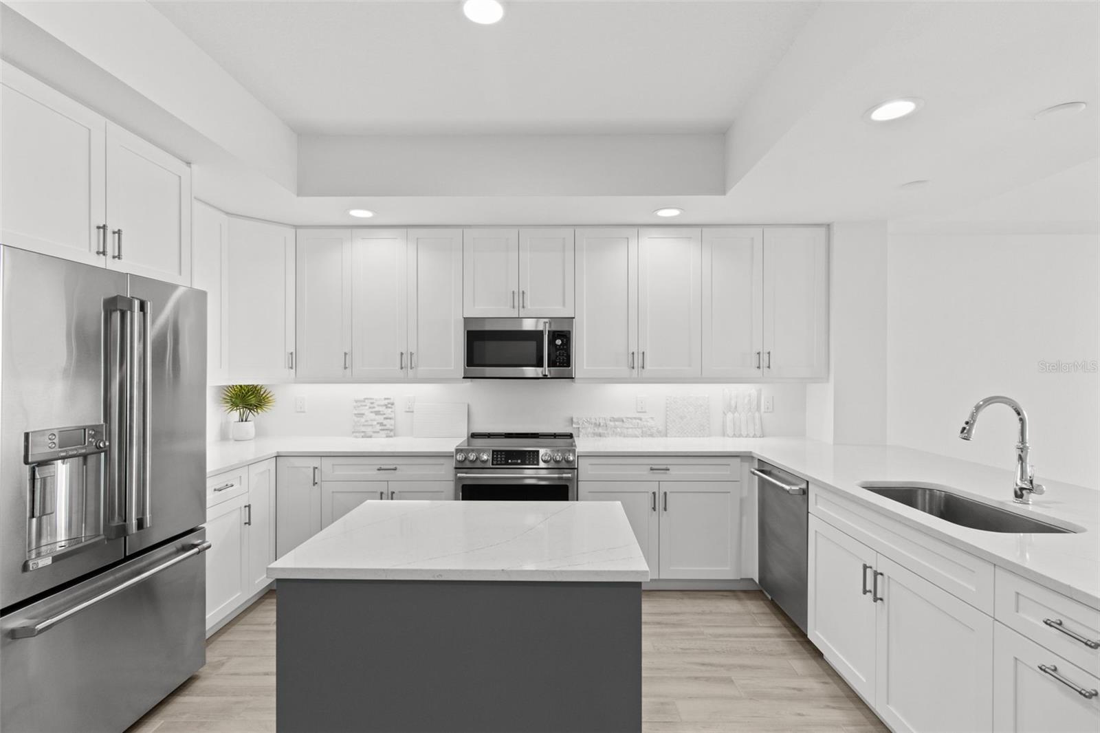 125 ISLAND WAY #403, CLEARWATER, FL, 33767