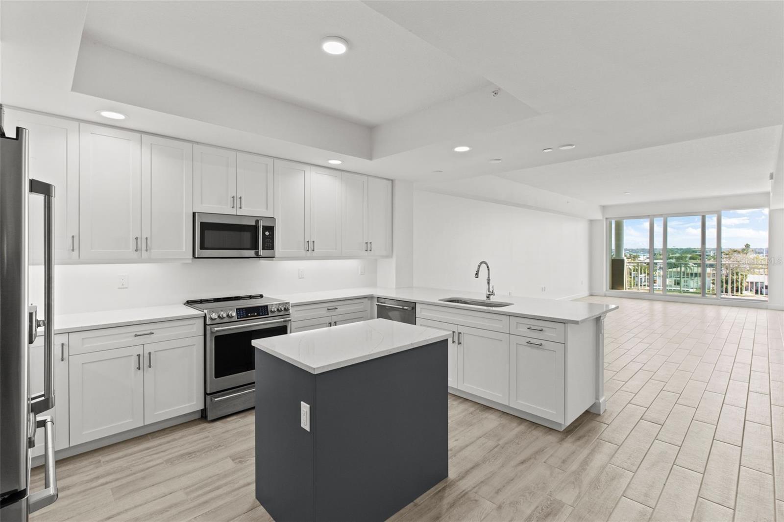 125 ISLAND WAY #403, CLEARWATER, FL, 33767