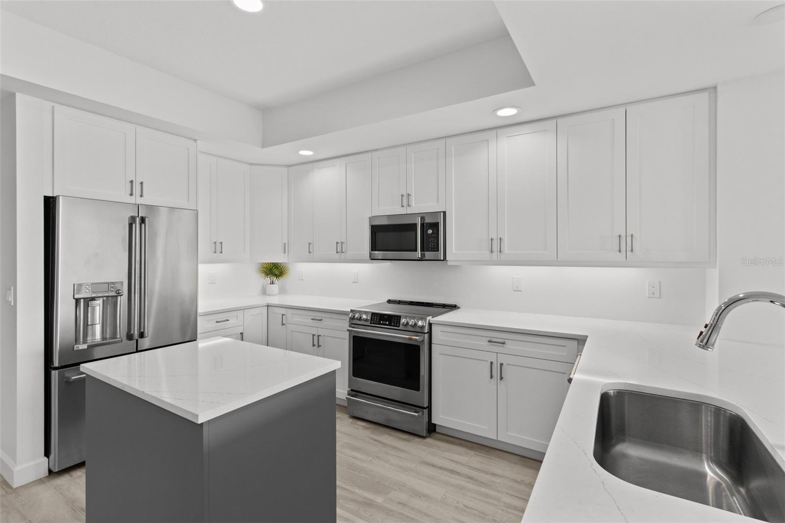 125 ISLAND WAY #403, CLEARWATER, FL, 33767