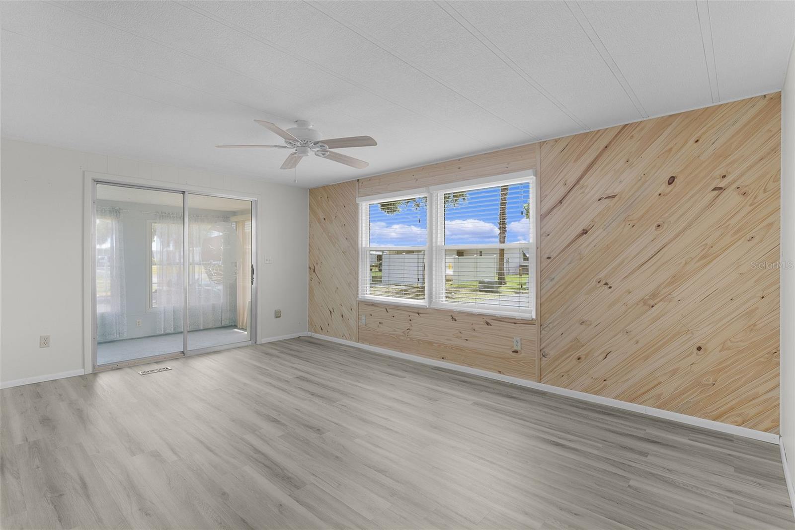 30 RIVERVIEW DR, FRUITLAND PARK, FL, 34731