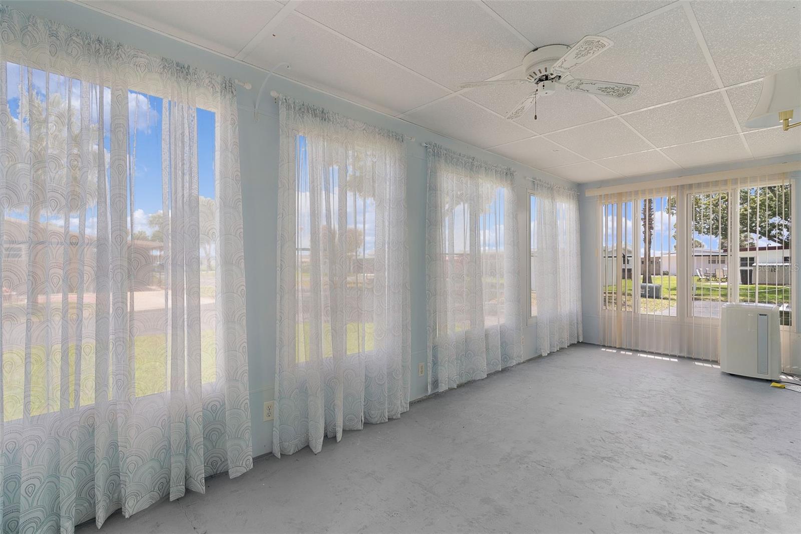 30 RIVERVIEW DR, FRUITLAND PARK, FL, 34731