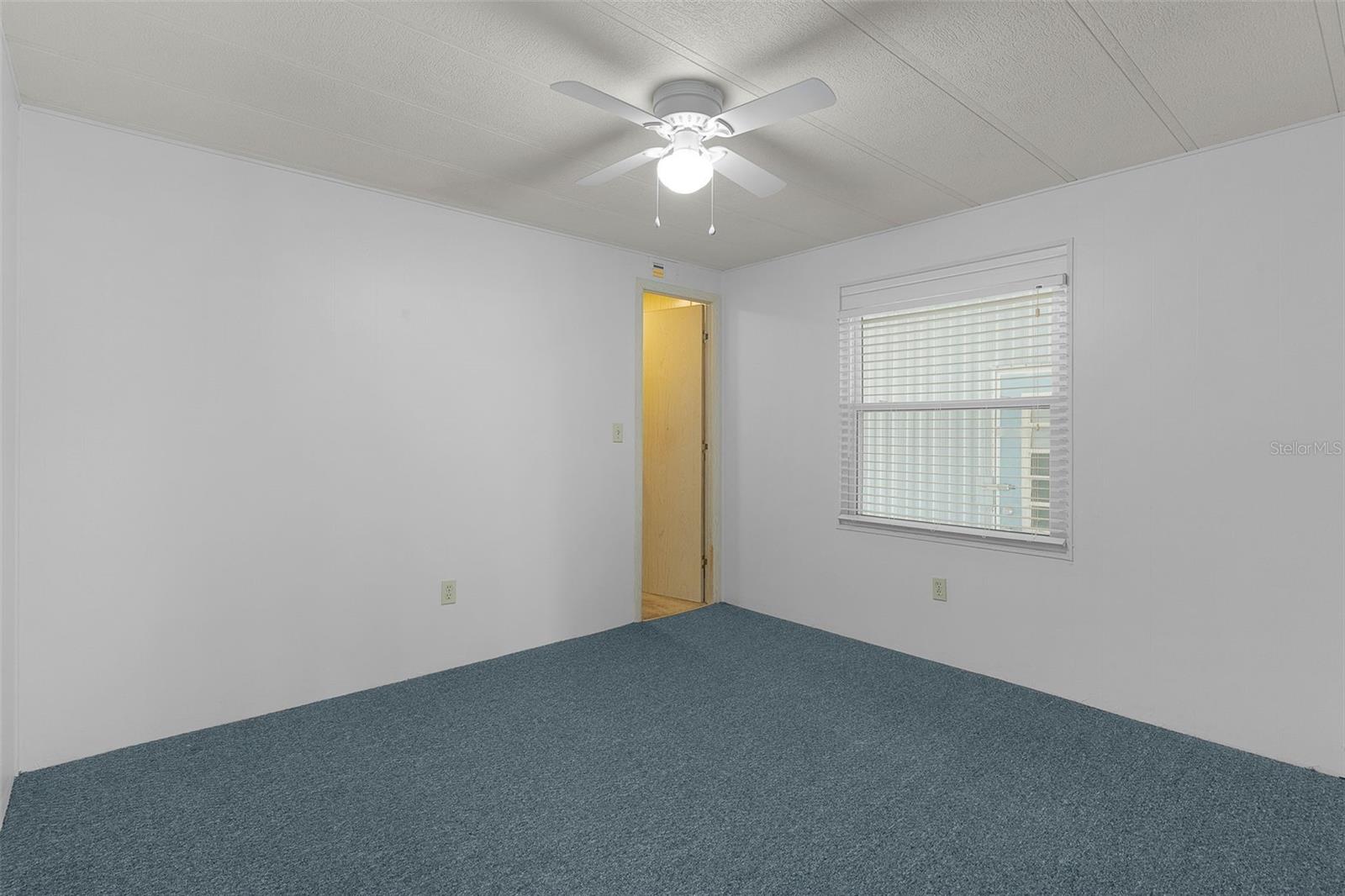 30 RIVERVIEW DR, FRUITLAND PARK, FL, 34731
