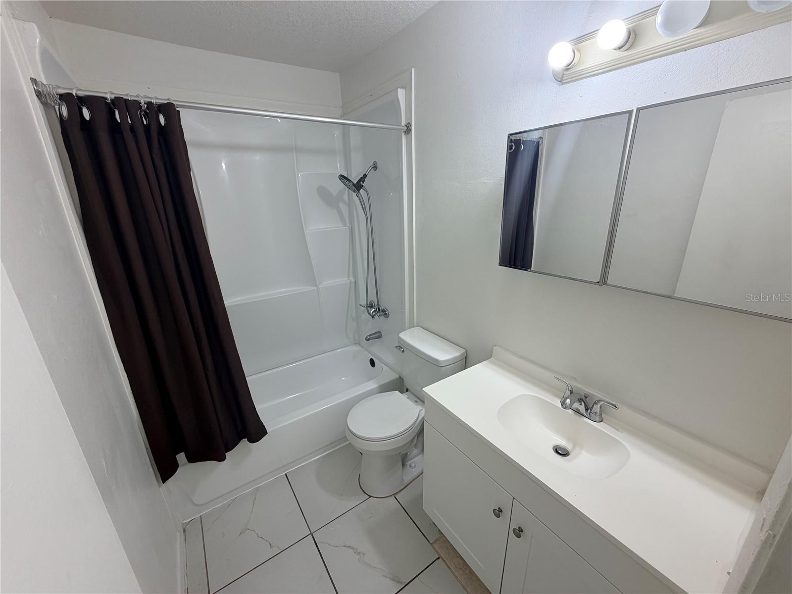 2216 MAYFLOWER AVE, APOPKA, FL, 32703