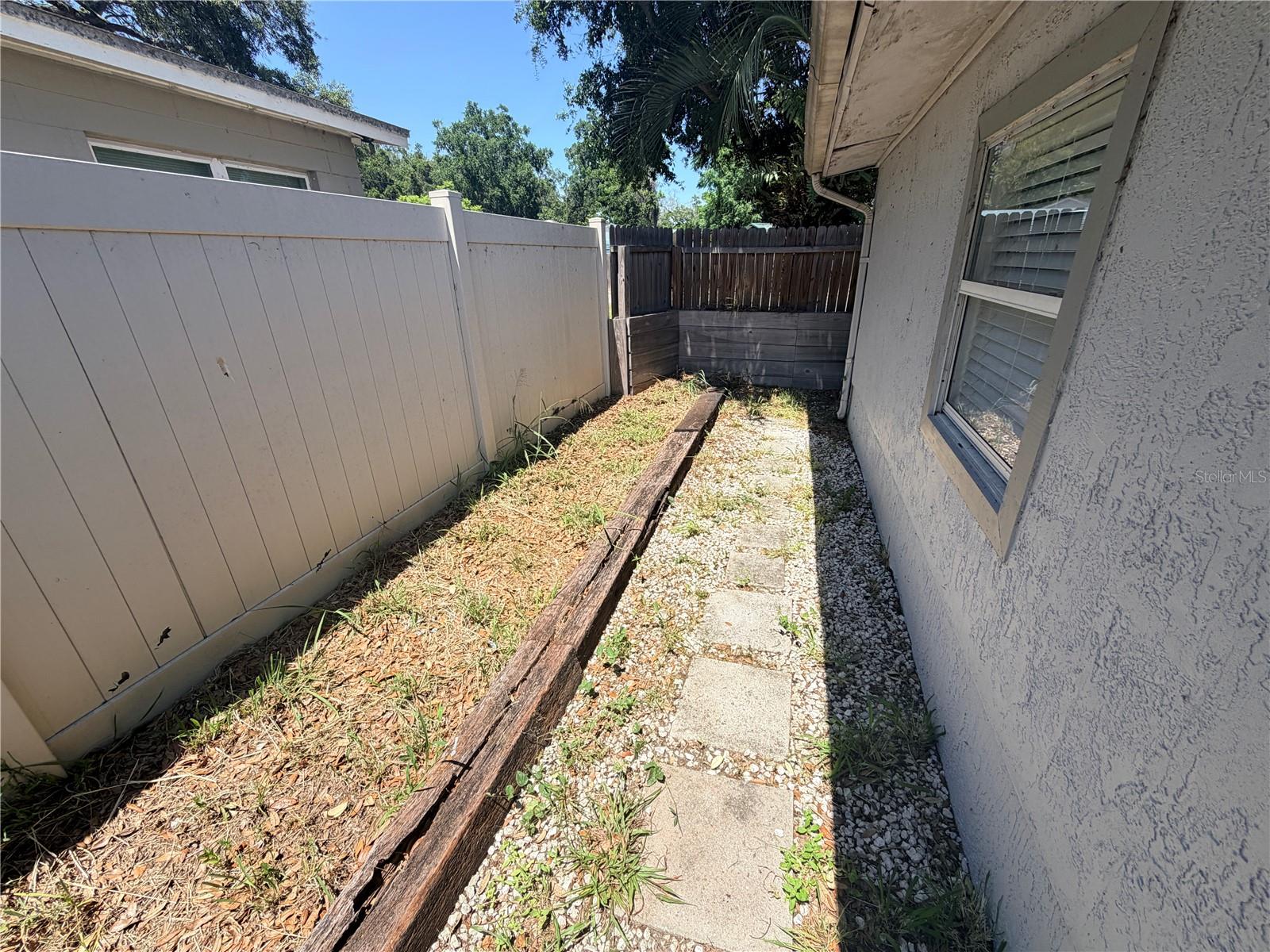 2216 MAYFLOWER AVE, APOPKA, FL, 32703