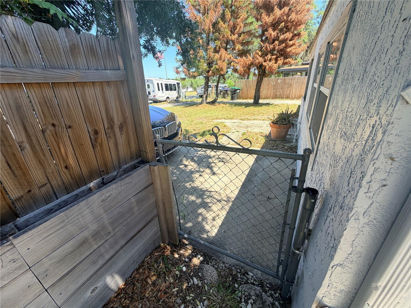 2216 MAYFLOWER AVE, APOPKA, FL, 32703
