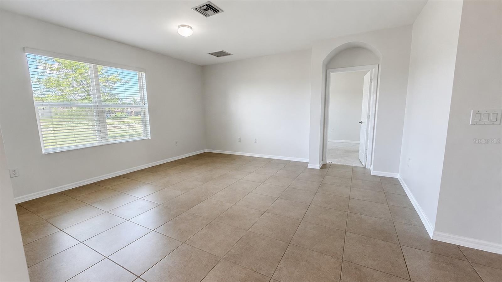 19441 MOSSY LEDGE TER, LEHIGH ACRES, FL, 33936