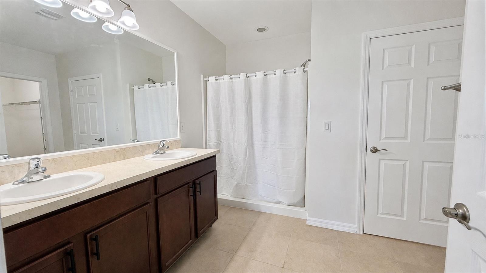 19441 MOSSY LEDGE TER, LEHIGH ACRES, FL, 33936