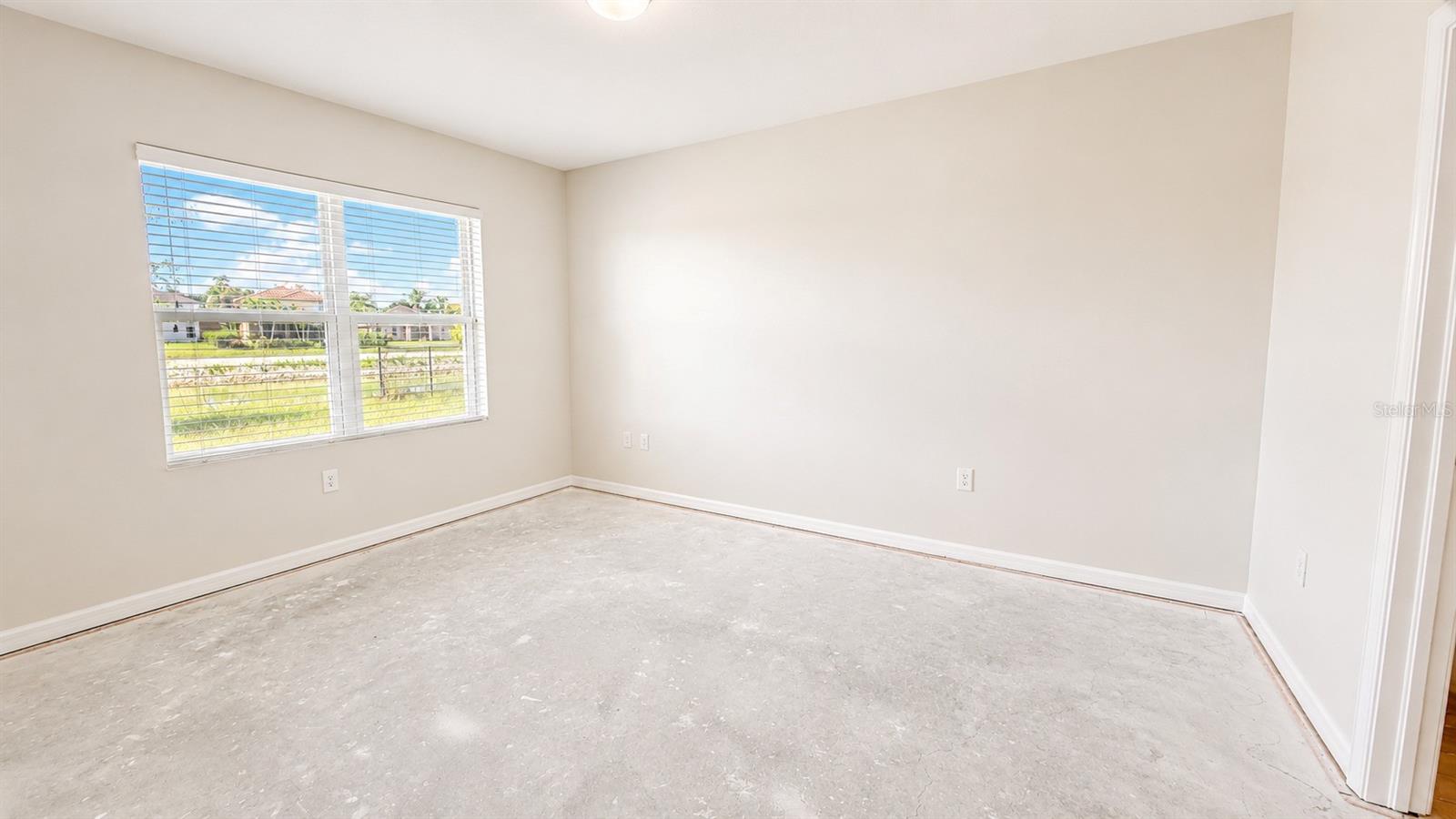 19441 MOSSY LEDGE TER, LEHIGH ACRES, FL, 33936