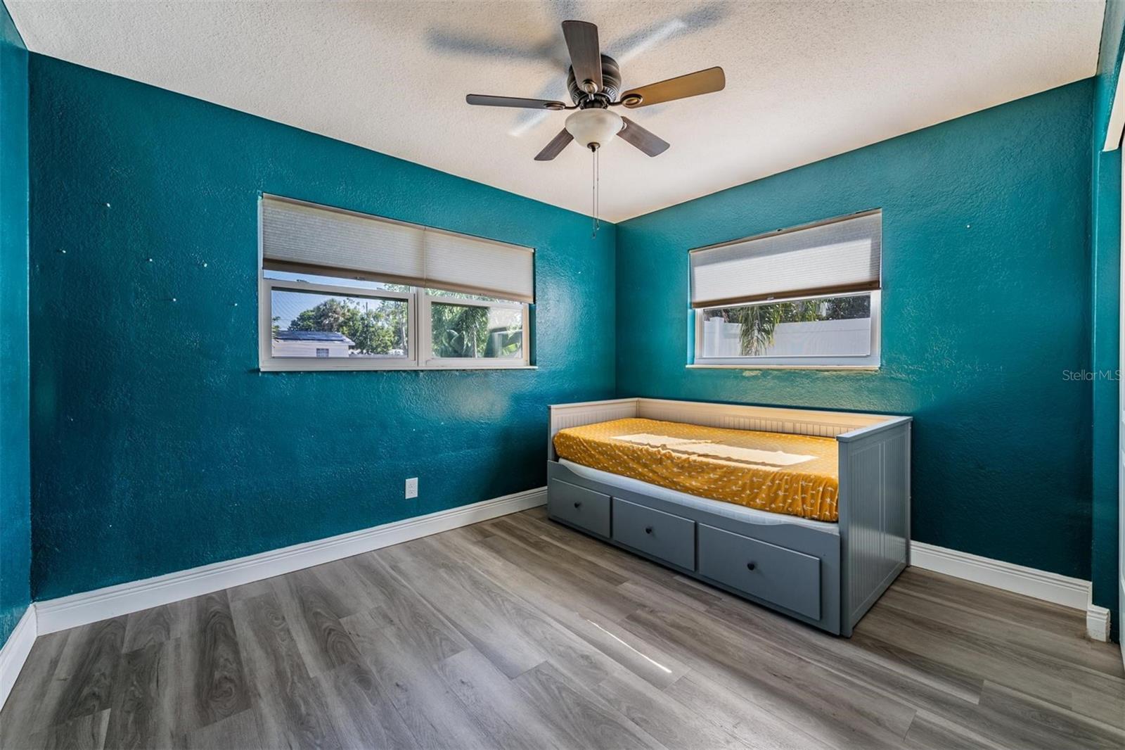 3920 WAHOO DR SE, ST PETERSBURG, FL, 33705