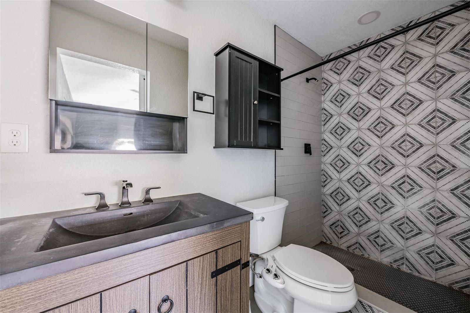 3920 WAHOO DR SE, ST PETERSBURG, FL, 33705