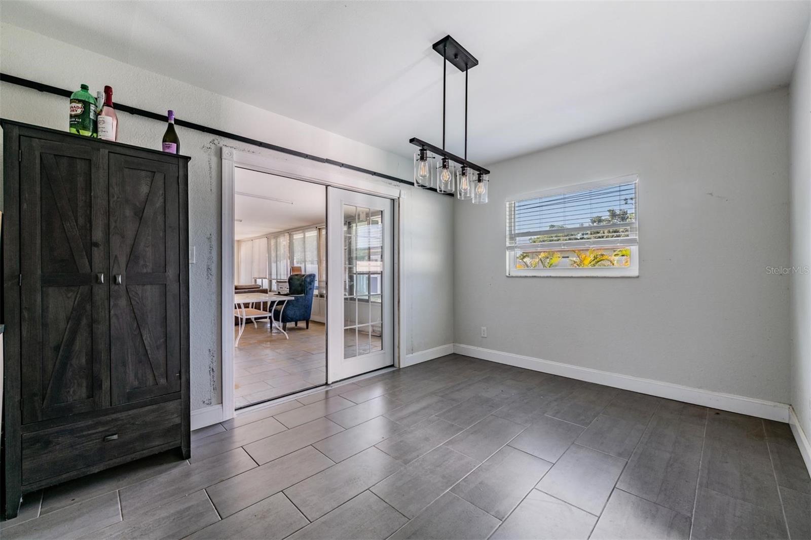 3920 WAHOO DR SE, ST PETERSBURG, FL, 33705