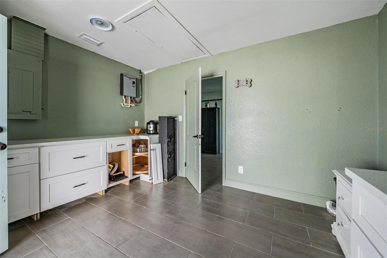 3920 WAHOO DR SE, ST PETERSBURG, FL, 33705