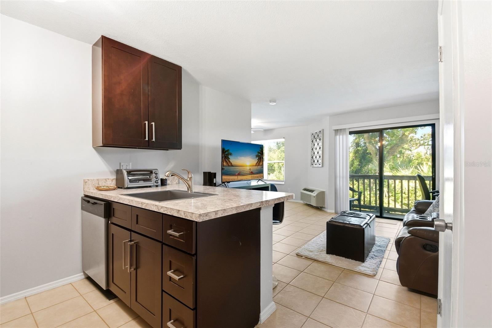 1401 S PALMETTO AVE #103, DAYTONA BEACH, FL, 32114