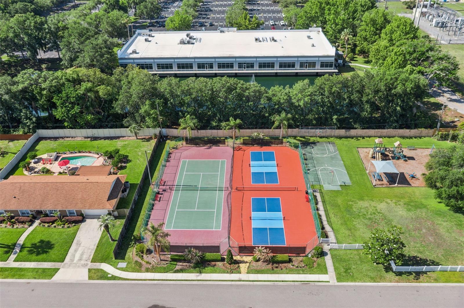 225 LAKE DESTINY TRL, ALTAMONTE SPRINGS, FL, 32714