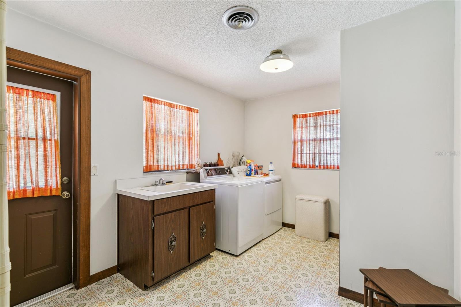 225 LAKE DESTINY TRL, ALTAMONTE SPRINGS, FL, 32714