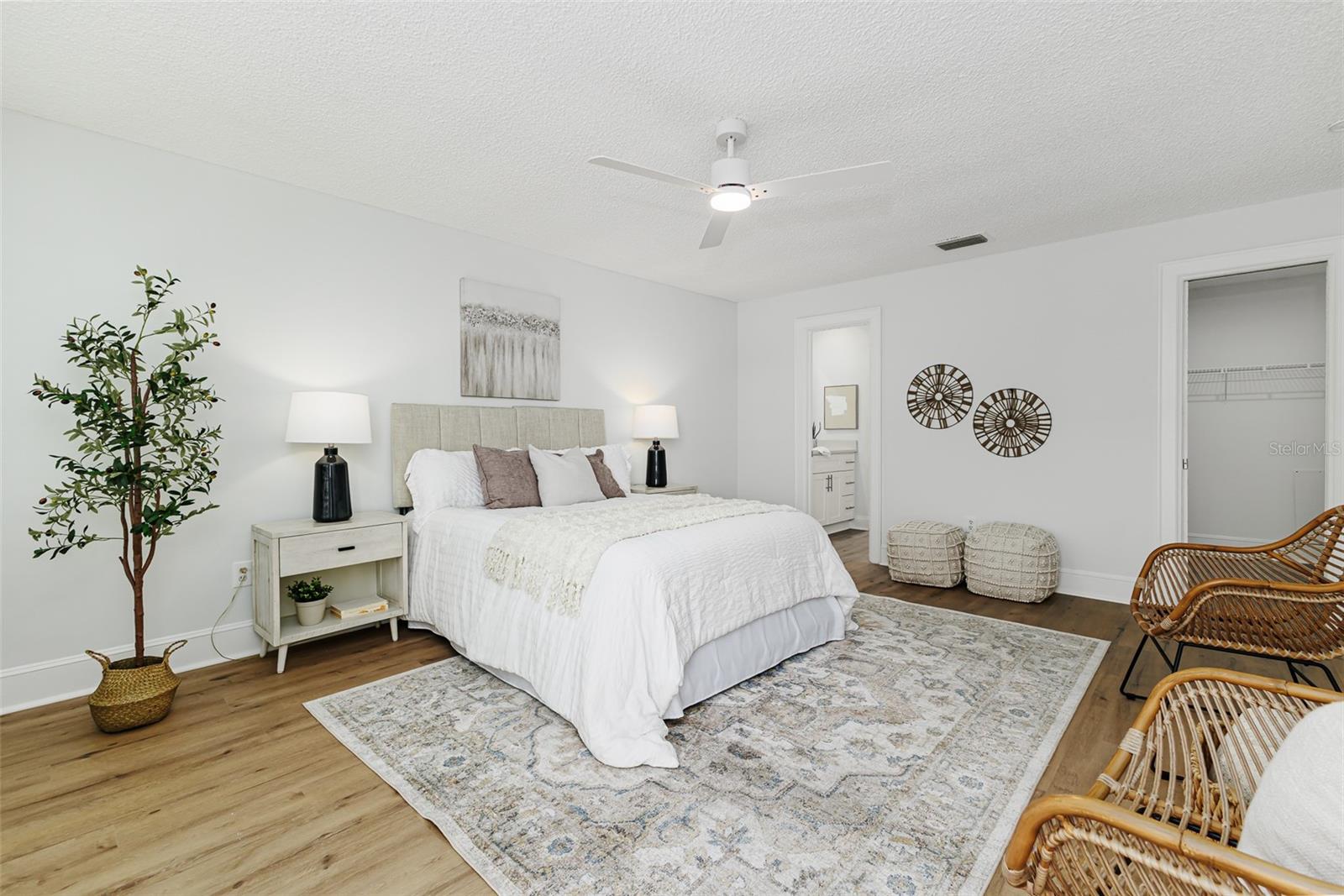 139 BLUFF VIEW DR #305, BELLEAIR BLUFFS, FL, 33770