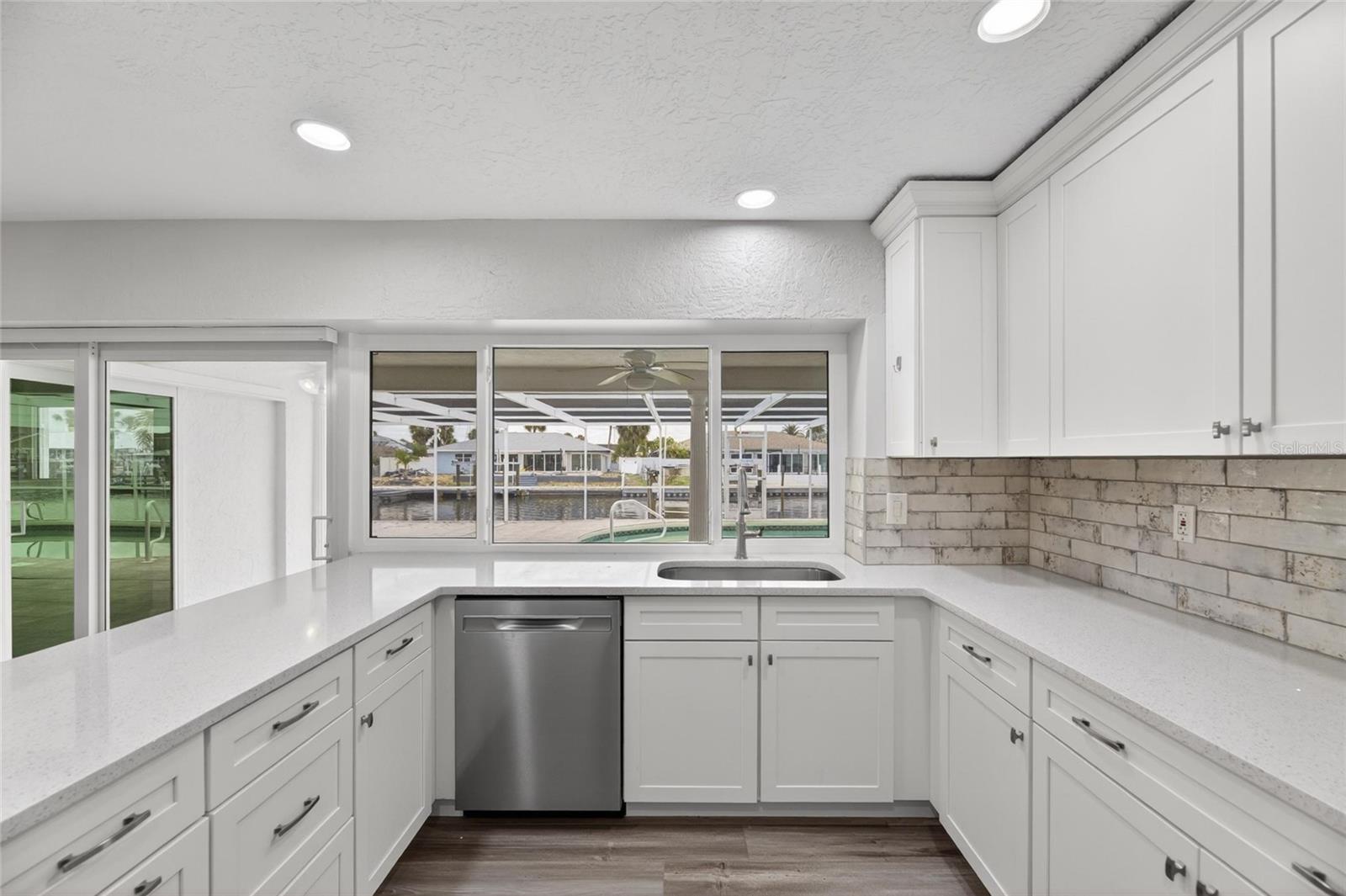 6305 COTTONWOOD LN, APOLLO BEACH, FL, 33572