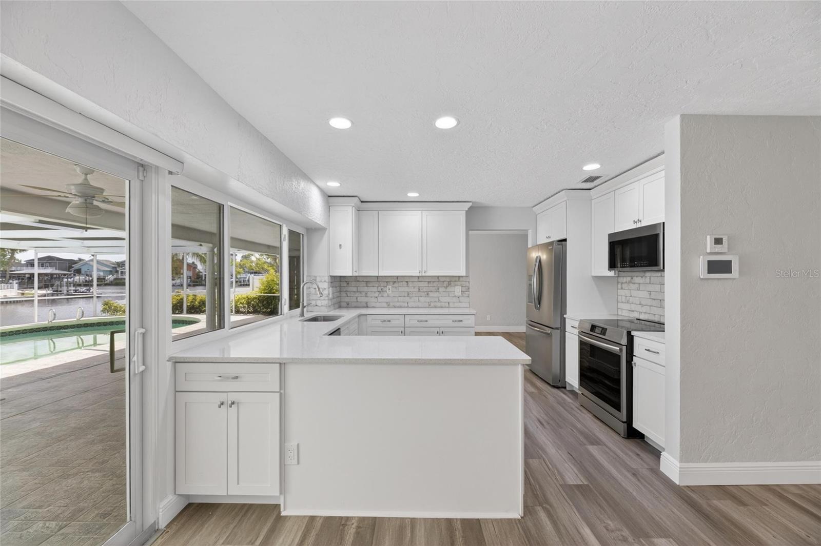 6305 COTTONWOOD LN, APOLLO BEACH, FL, 33572