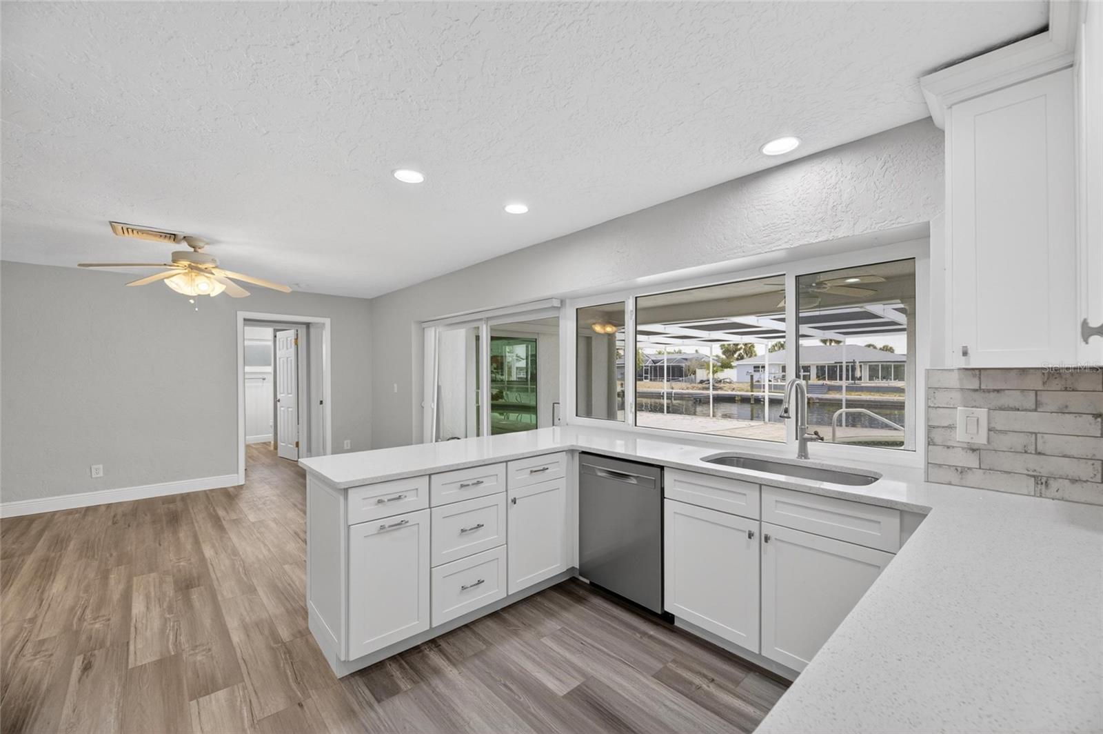 6305 COTTONWOOD LN, APOLLO BEACH, FL, 33572