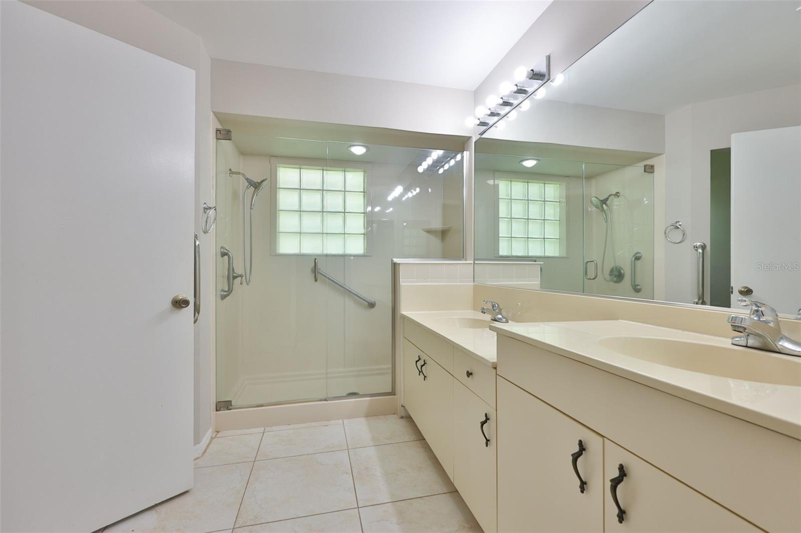 1209 LITCHFIELD DR #42, SUN CITY CENTER, FL, 33573