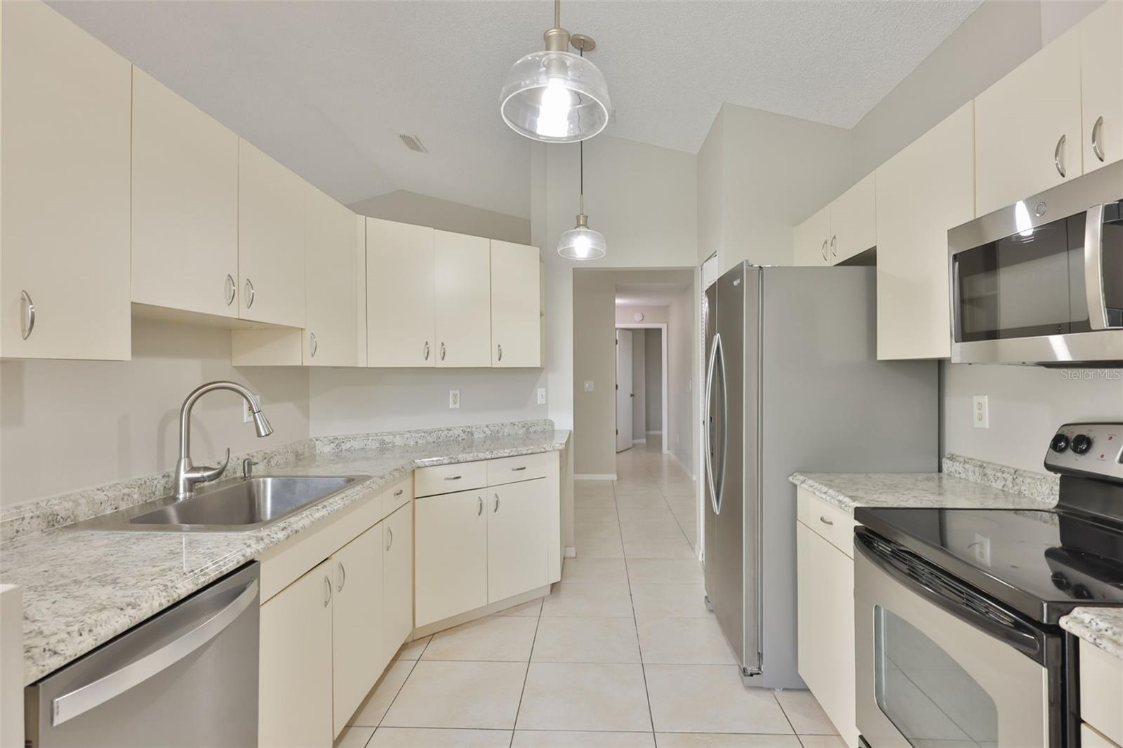 1209 LITCHFIELD DR #42, SUN CITY CENTER, FL, 33573