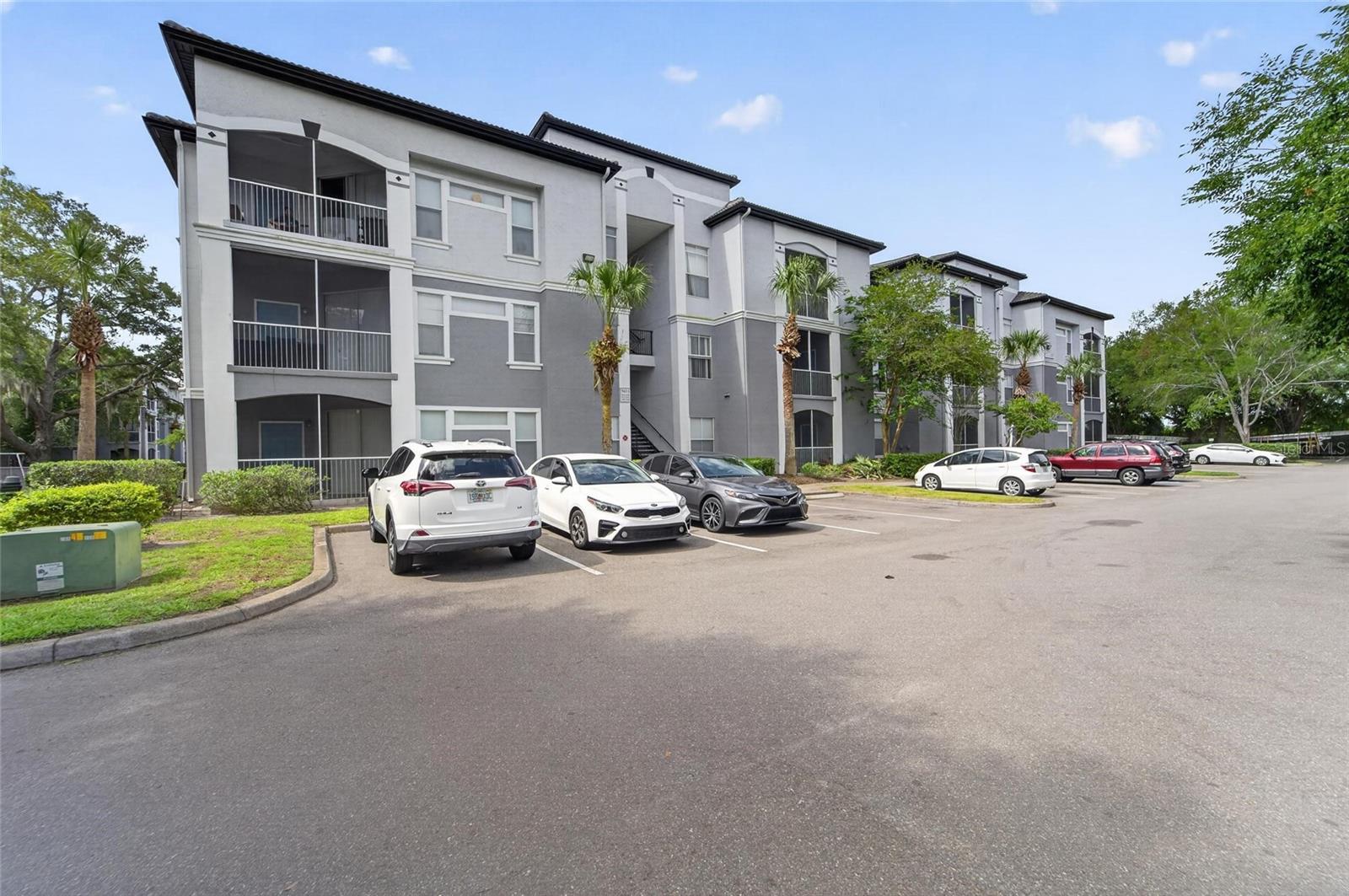 5611 LEGACY CRESCENT PL #304, RIVERVIEW, FL, 33578