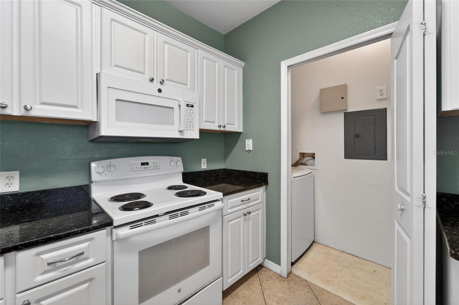 5611 LEGACY CRESCENT PL #304, RIVERVIEW, FL, 33578