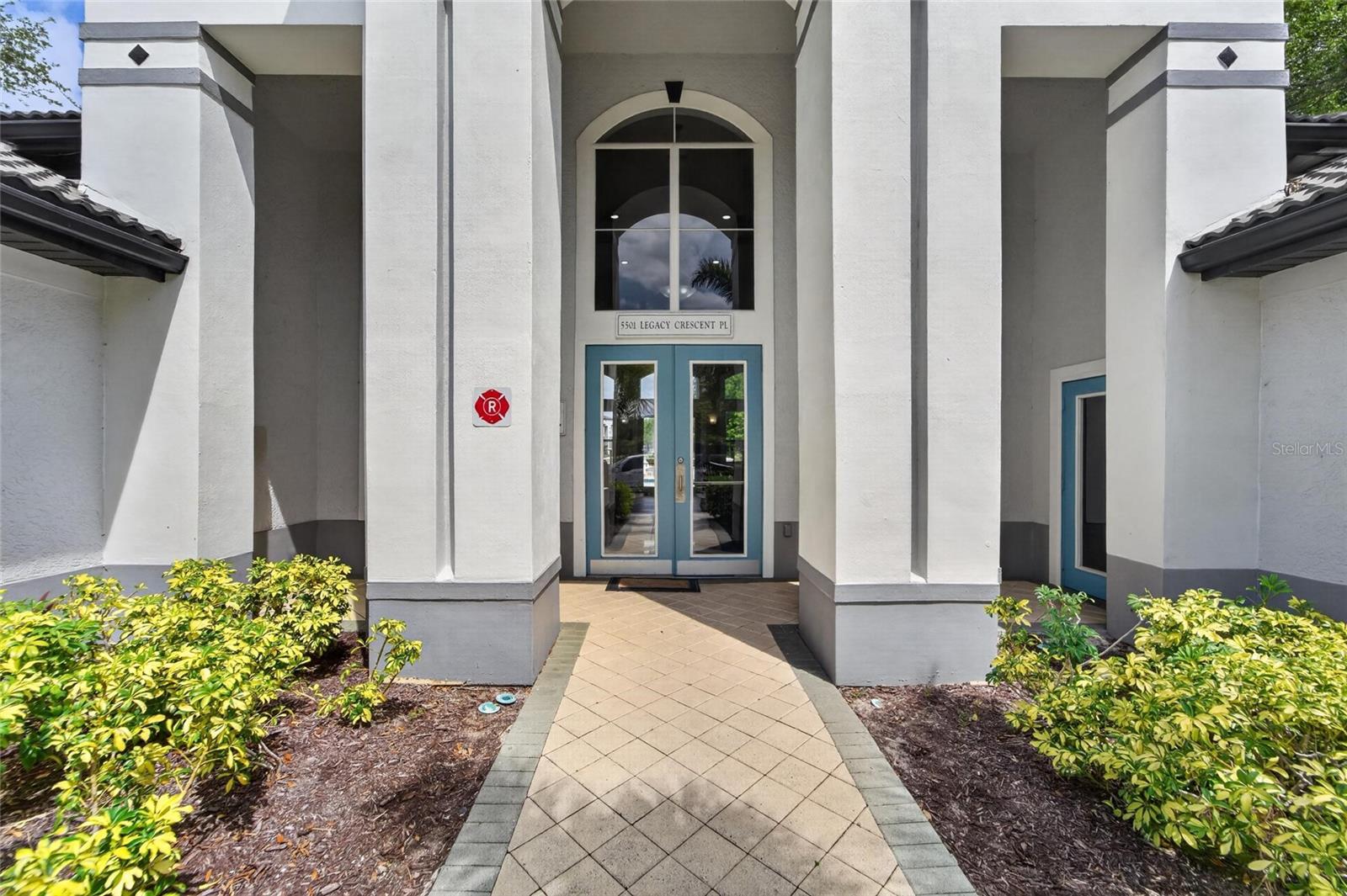 5611 LEGACY CRESCENT PL #304, RIVERVIEW, FL, 33578