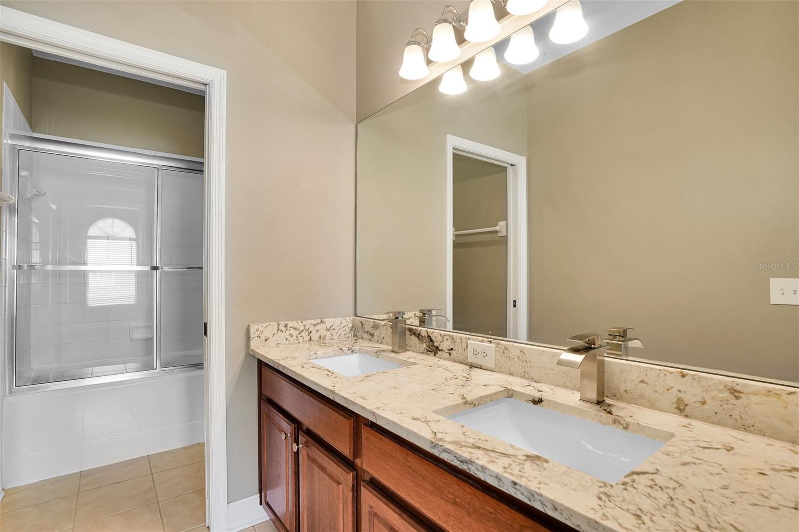 3102 TOSCANA CIR, TAMPA, FL, 33611