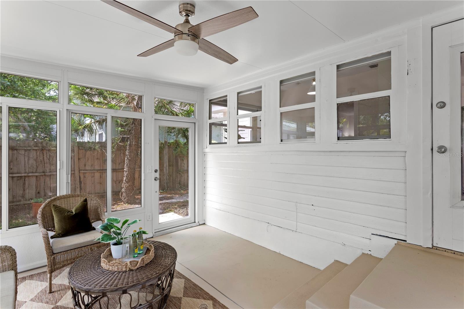1175 HIGHLAND CT N, ST PETERSBURG, FL, 33701