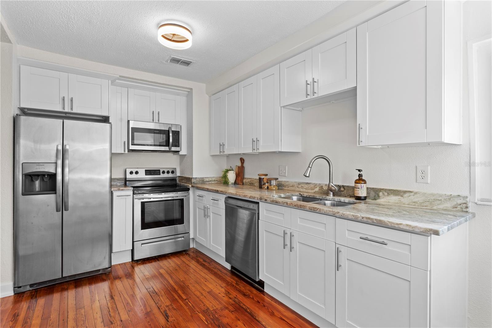 1175 HIGHLAND CT N, ST PETERSBURG, FL, 33701