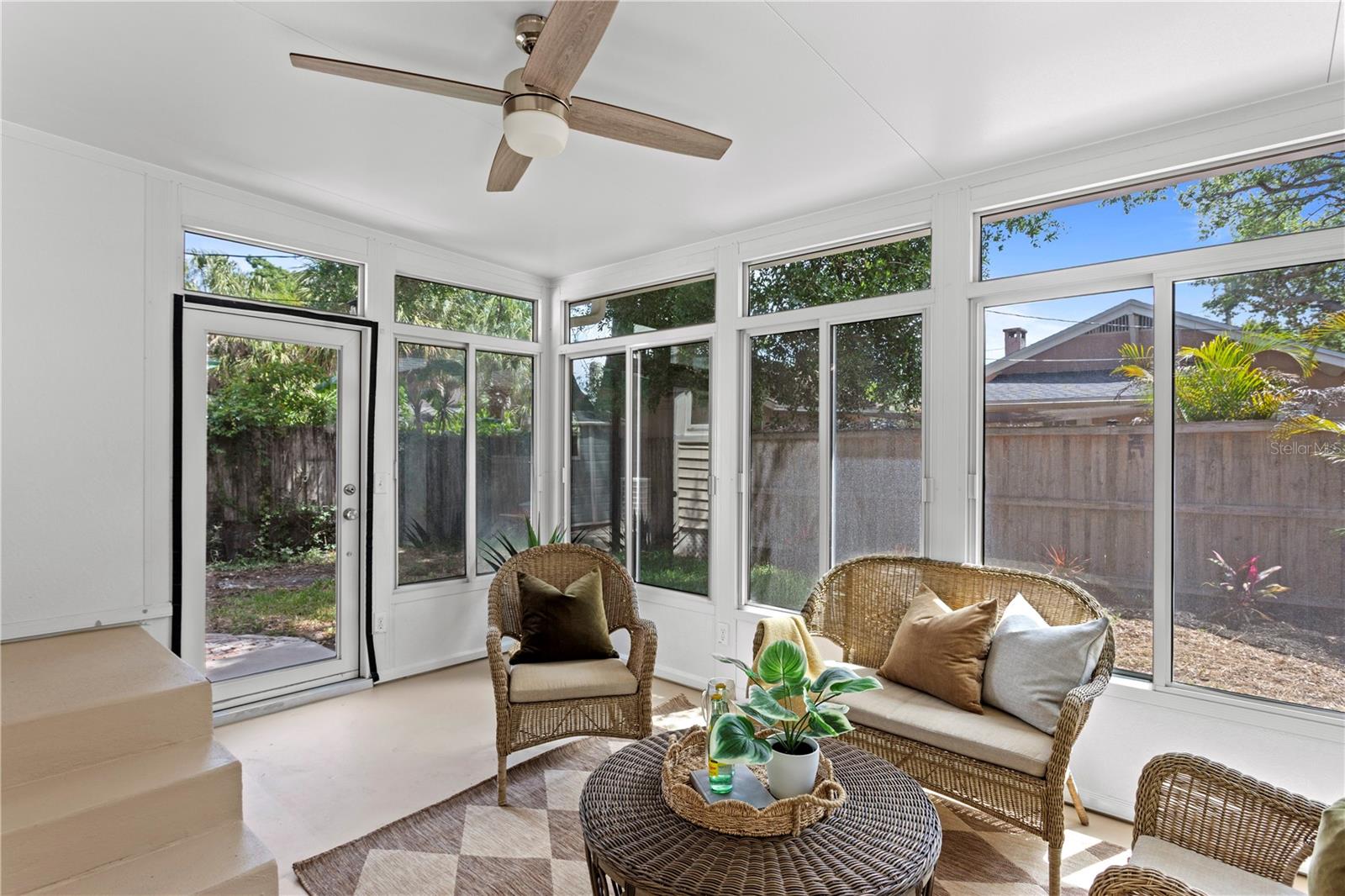 1175 HIGHLAND CT N, ST PETERSBURG, FL, 33701