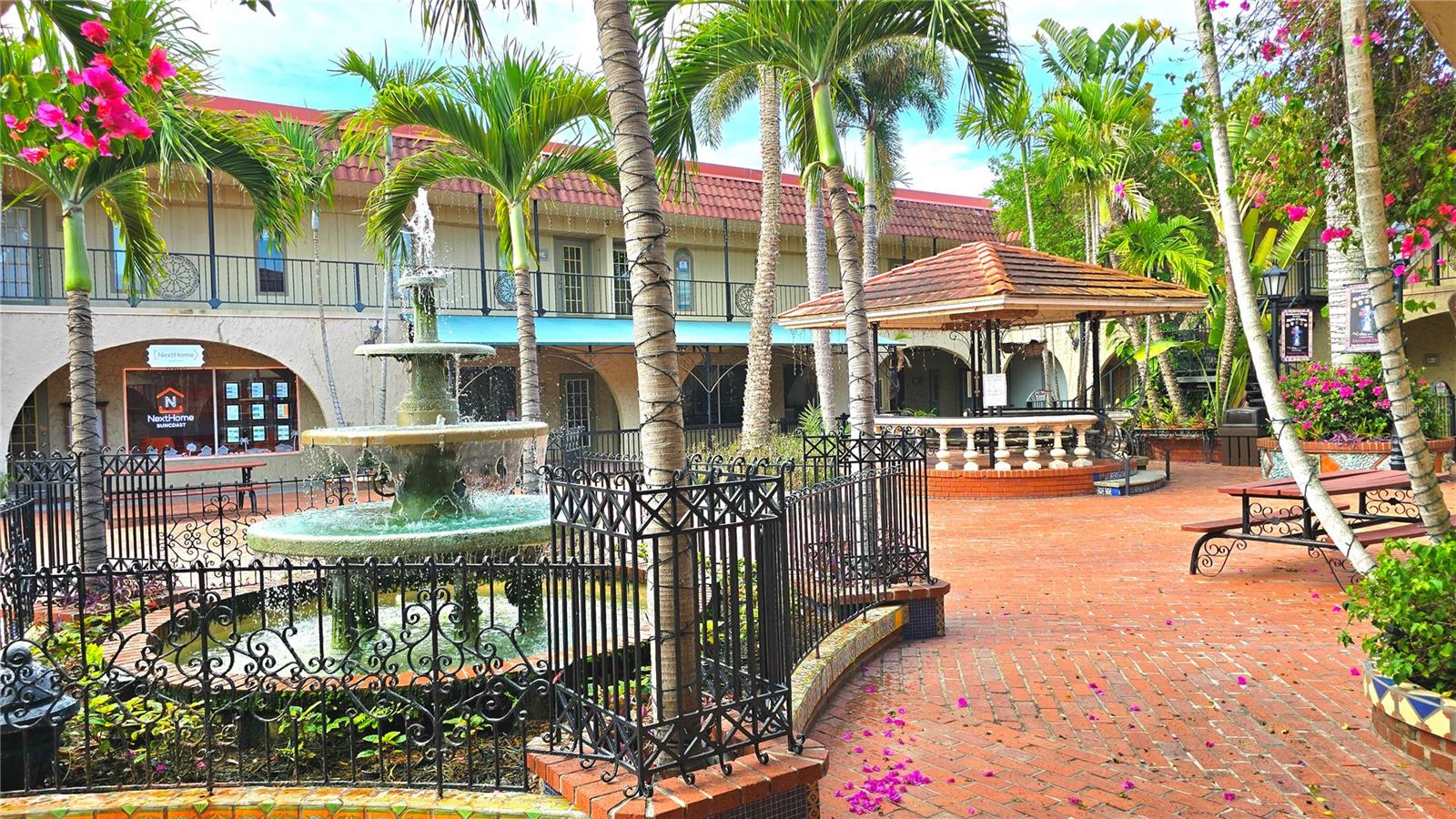 530 US-41-BYP #1A, VENICE, FL, 34285