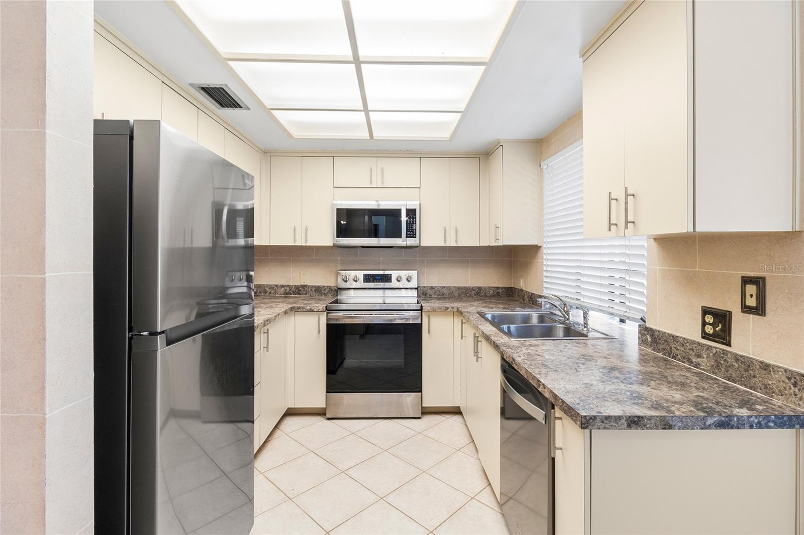 3016 LANDMARK BLVD #401, PALM HARBOR, FL, 34684