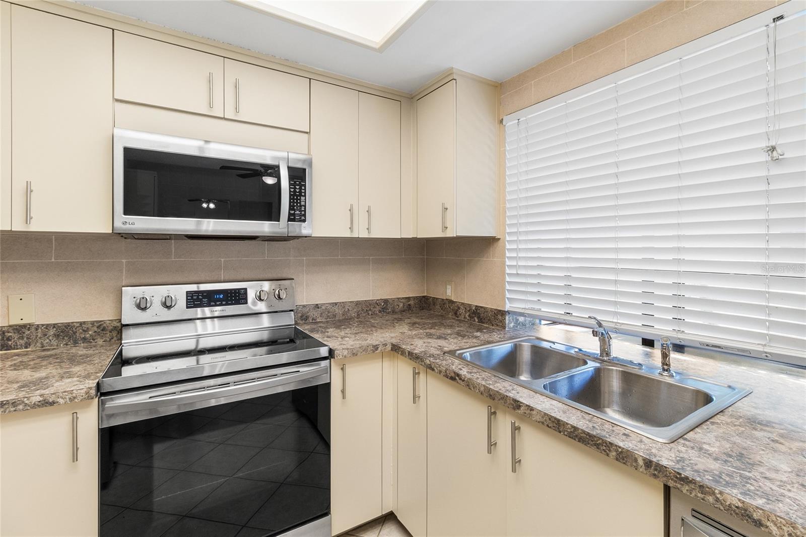 3016 LANDMARK BLVD #401, PALM HARBOR, FL, 34684