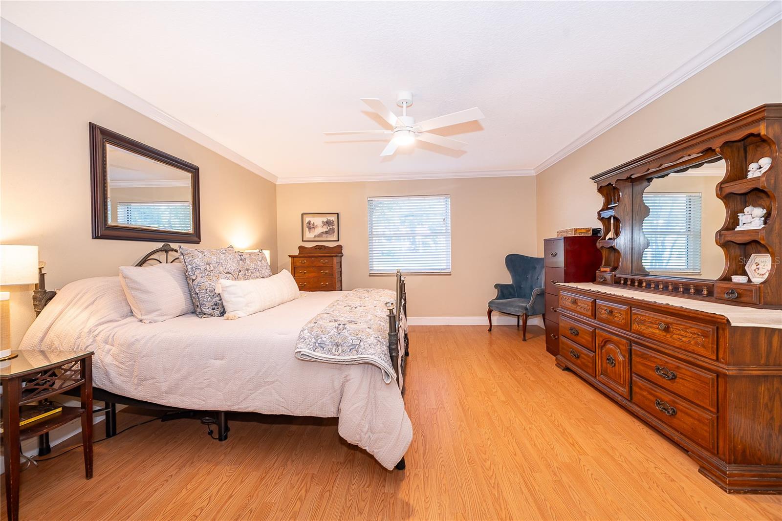 2810 OVERLAKE AVE, ORLANDO, FL, 32806
