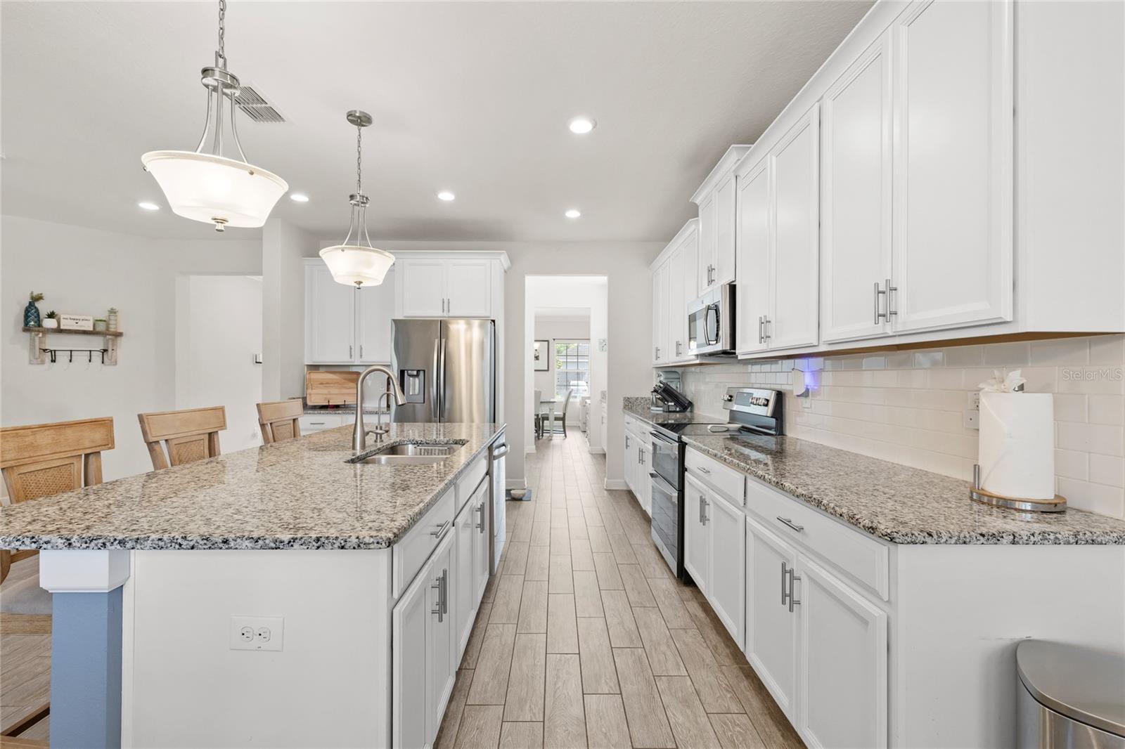 5864 ALENLON WAY, MOUNT DORA, FL, 32757