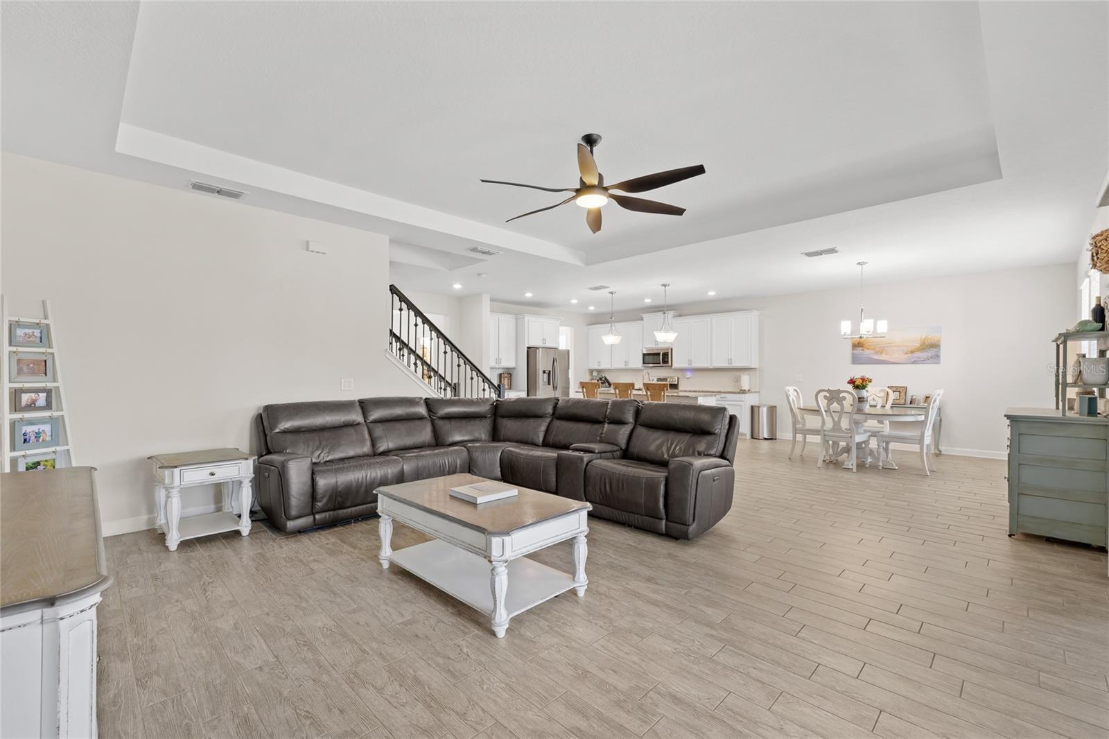 5864 ALENLON WAY, MOUNT DORA, FL, 32757