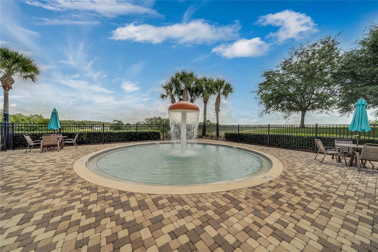 5864 ALENLON WAY, MOUNT DORA, FL, 32757