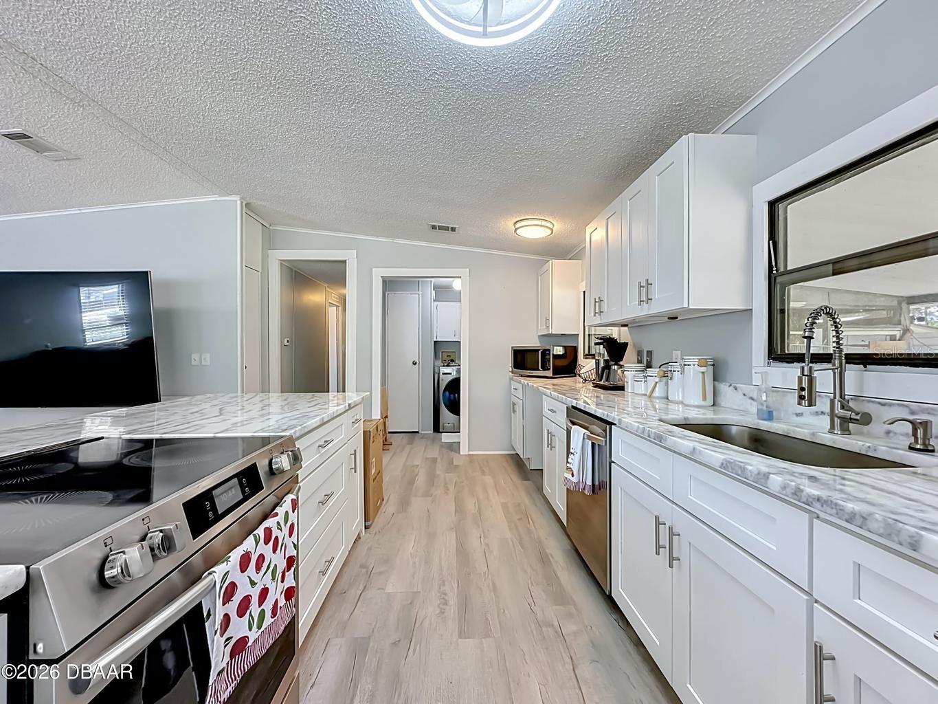 235 CLEARWATER RD, SATSUMA, FL, 32189