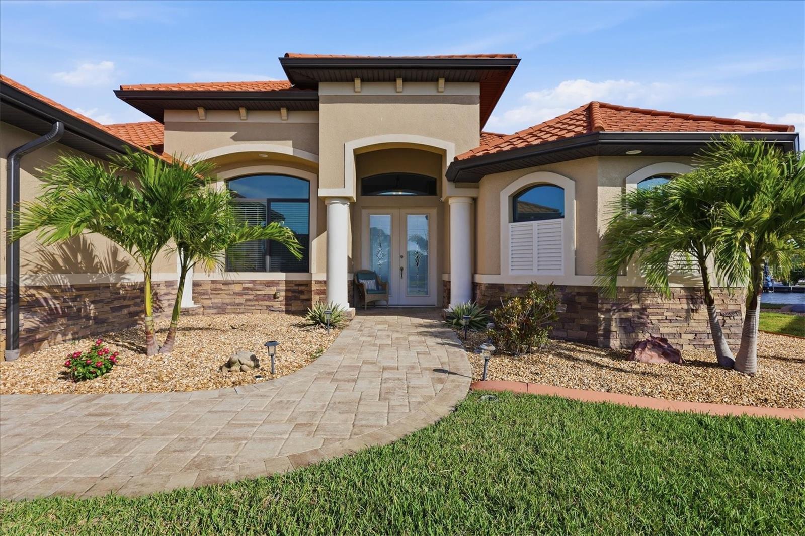9266 MIGUE CIR, PORT CHARLOTTE, FL, 33981