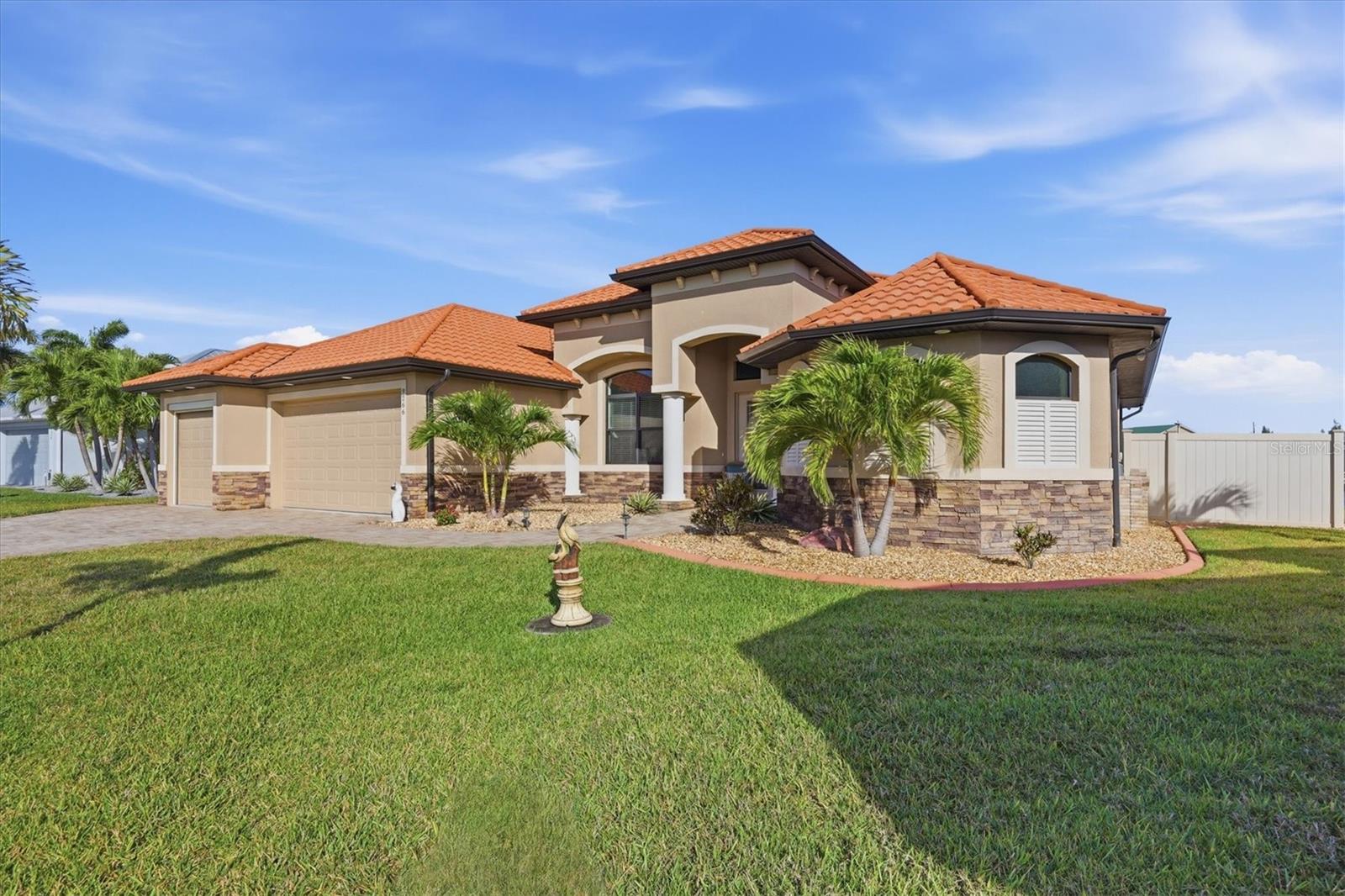 9266 MIGUE CIR, PORT CHARLOTTE, FL, 33981