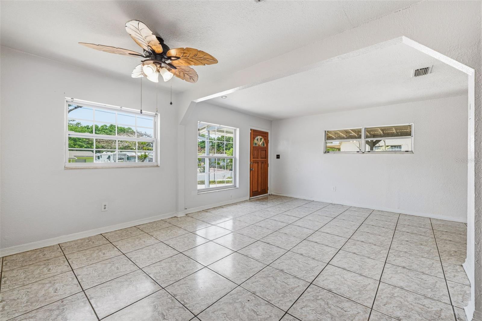 10015 N 23RD ST, TAMPA, FL, 33612