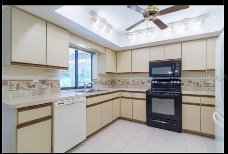 25230 CAMPOS DR, PUNTA GORDA, FL, 33983