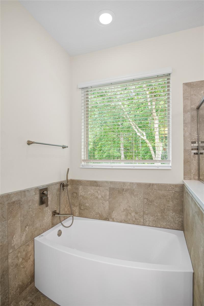 1624 NINA DR, DAVENPORT, FL, 33837