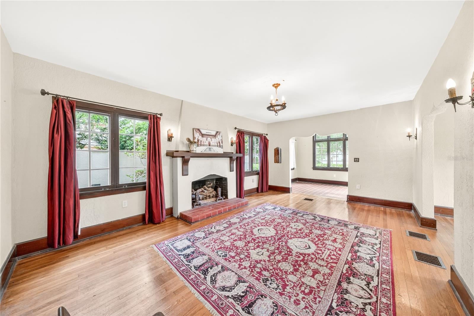 1216 GOLDEN LN, ORLANDO, FL, 32804